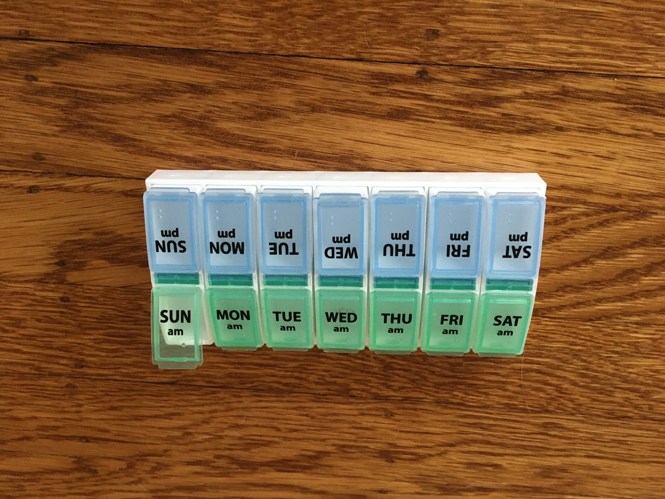 7 Day Medication Organizer System with Multi-Alarm